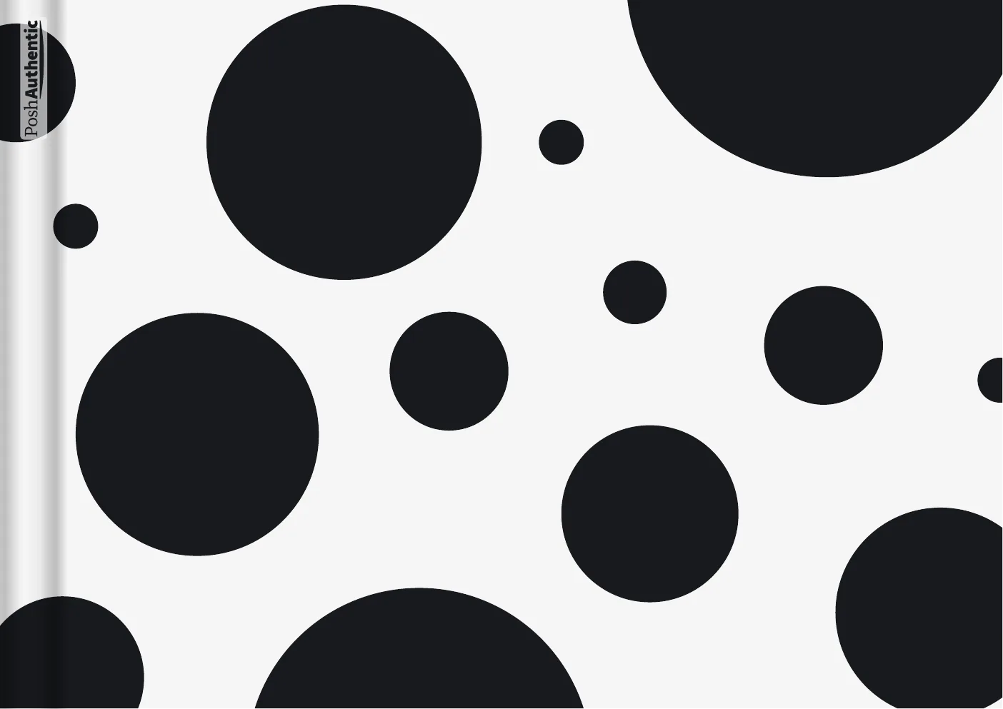The deluxe polkadots planner cover in white.